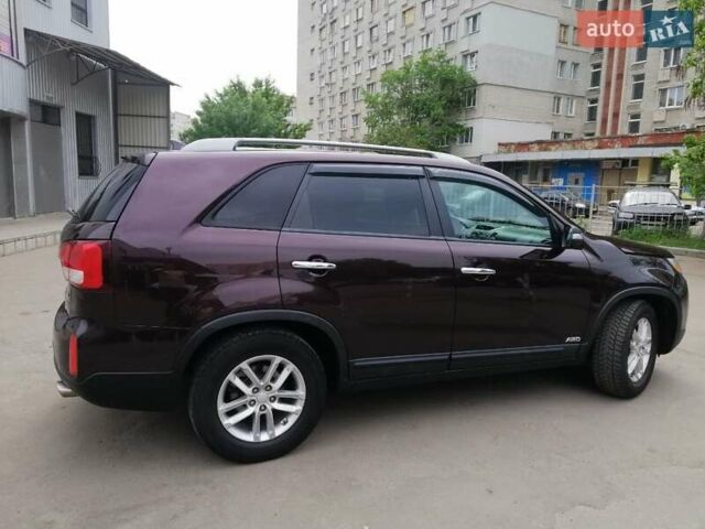 Красный Киа Соренто, объемом двигателя 2.36 л и пробегом 228 тыс. км за 11800 $, фото 2 на Automoto.ua