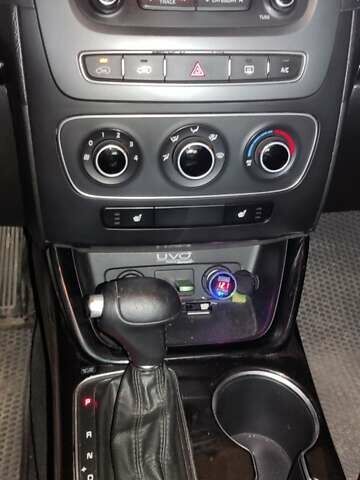 Червоний Кіа Соренто, об'ємом двигуна 2.4 л та пробігом 216 тис. км за 14900 $, фото 3 на Automoto.ua