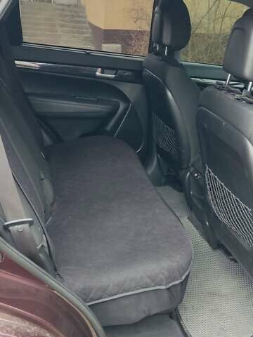 Червоний Кіа Соренто, об'ємом двигуна 2.4 л та пробігом 216 тис. км за 14900 $, фото 7 на Automoto.ua