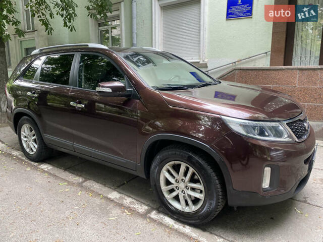Червоний Кіа Соренто, об'ємом двигуна 2.35 л та пробігом 185 тис. км за 12100 $, фото 1 на Automoto.ua