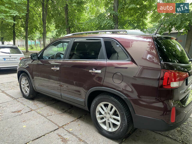 Червоний Кіа Соренто, об'ємом двигуна 2.35 л та пробігом 185 тис. км за 12100 $, фото 10 на Automoto.ua