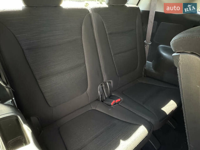 Красный Киа Соренто, объемом двигателя 2.4 л и пробегом 117 тыс. км за 10990 $, фото 22 на Automoto.ua