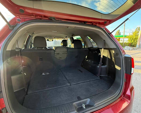 Червоний Кіа Соренто, об'ємом двигуна 2.4 л та пробігом 170 тис. км за 11900 $, фото 18 на Automoto.ua