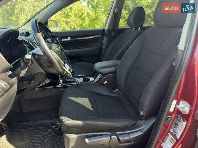 Красный Киа Соренто, объемом двигателя 2.4 л и пробегом 117 тыс. км за 10990 $, фото 7 на Automoto.ua