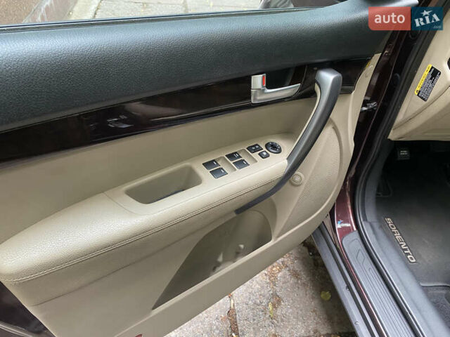 Червоний Кіа Соренто, об'ємом двигуна 2.35 л та пробігом 185 тис. км за 12100 $, фото 14 на Automoto.ua