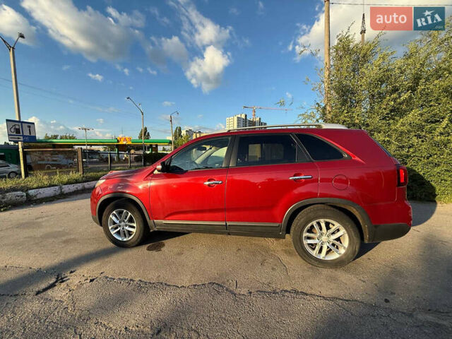 Червоний Кіа Соренто, об'ємом двигуна 2.4 л та пробігом 170 тис. км за 11900 $, фото 4 на Automoto.ua
