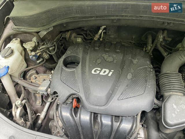 Червоний Кіа Соренто, об'ємом двигуна 2.35 л та пробігом 185 тис. км за 12100 $, фото 19 на Automoto.ua