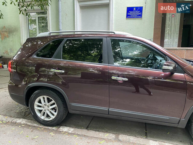 Червоний Кіа Соренто, об'ємом двигуна 2.35 л та пробігом 185 тис. км за 12100 $, фото 4 на Automoto.ua