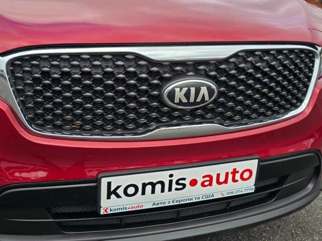 Красный Киа Соренто, объемом двигателя 2.4 л и пробегом 160 тыс. км за 12499 $, фото 2 на Automoto.ua