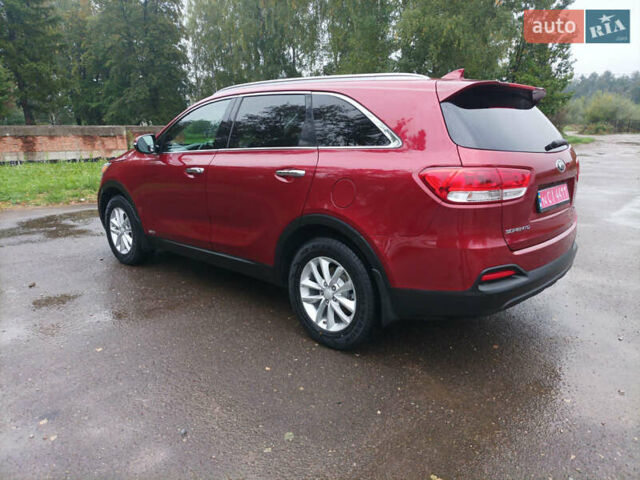 Красный Киа Соренто, объемом двигателя 2.4 л и пробегом 202 тыс. км за 13499 $, фото 5 на Automoto.ua