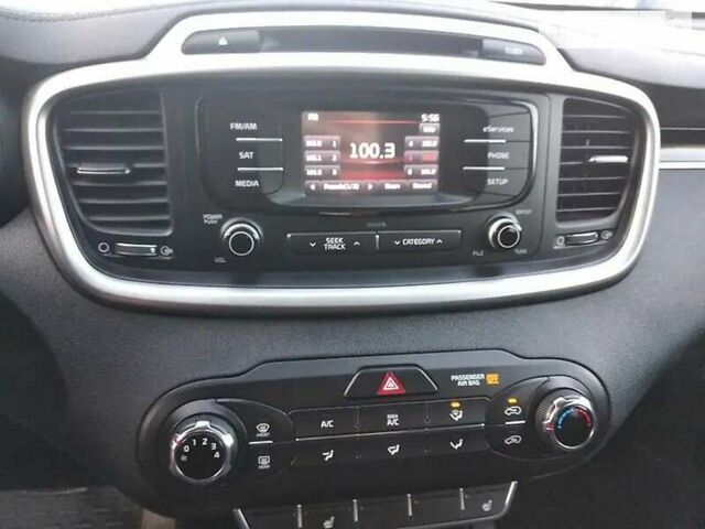 Червоний Кіа Соренто, об'ємом двигуна 2.4 л та пробігом 120 тис. км за 13900 $, фото 9 на Automoto.ua