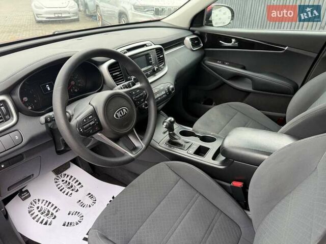 Красный Киа Соренто, объемом двигателя 2.4 л и пробегом 109 тыс. км за 10900 $, фото 10 на Automoto.ua
