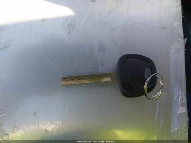 Красный Киа Соренто, объемом двигателя 3.3 л и пробегом 85 тыс. км за 2000 $, фото 17 на Automoto.ua