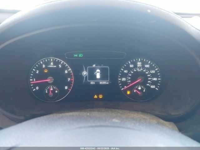 Красный Киа Соренто, объемом двигателя 3.3 л и пробегом 85 тыс. км за 2000 $, фото 12 на Automoto.ua