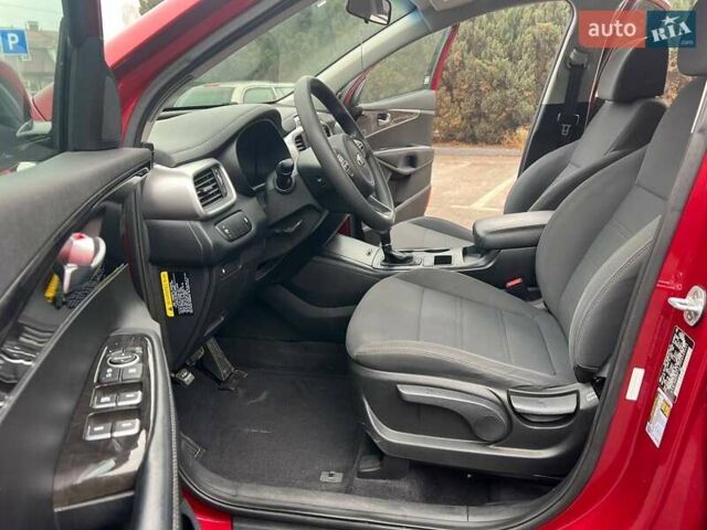 Красный Киа Соренто, объемом двигателя 2.36 л и пробегом 128 тыс. км за 14200 $, фото 27 на Automoto.ua