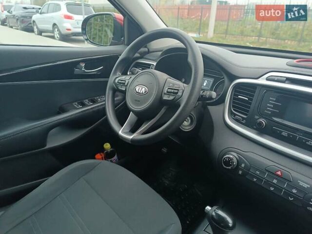 Красный Киа Соренто, объемом двигателя 2.36 л и пробегом 130 тыс. км за 17500 $, фото 13 на Automoto.ua