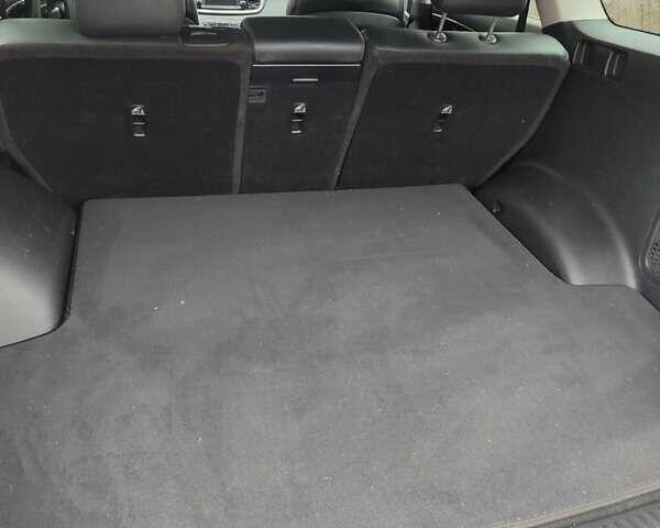 Красный Киа Соренто, объемом двигателя 2.4 л и пробегом 119 тыс. км за 15500 $, фото 7 на Automoto.ua