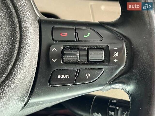 Красный Киа Соренто, объемом двигателя 2.36 л и пробегом 113 тыс. км за 15700 $, фото 17 на Automoto.ua