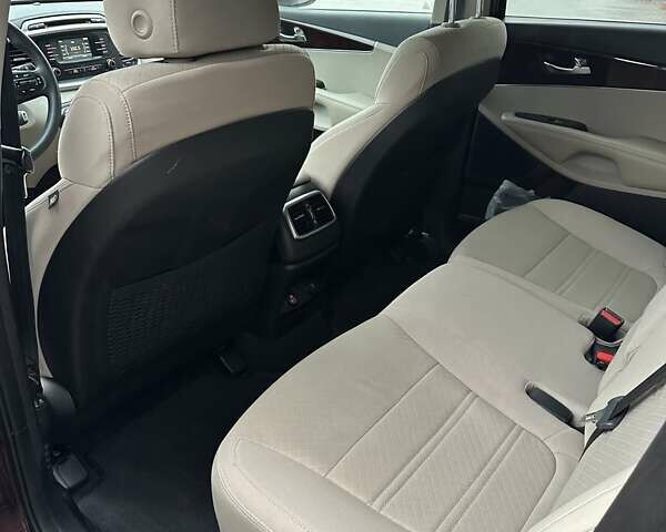 Красный Киа Соренто, объемом двигателя 3.34 л и пробегом 87 тыс. км за 16500 $, фото 24 на Automoto.ua