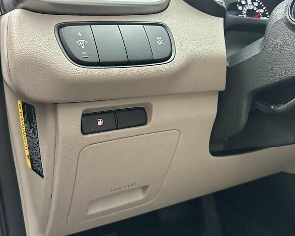 Красный Киа Соренто, объемом двигателя 3.34 л и пробегом 87 тыс. км за 16500 $, фото 32 на Automoto.ua