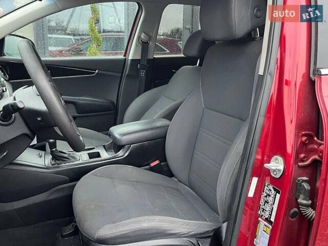 Красный Киа Соренто, объемом двигателя 2.4 л и пробегом 169 тыс. км за 9500 $, фото 8 на Automoto.ua