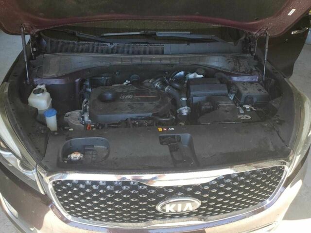 Красный Киа Соренто, объемом двигателя 2.4 л и пробегом 120 тыс. км за 10500 $, фото 10 на Automoto.ua