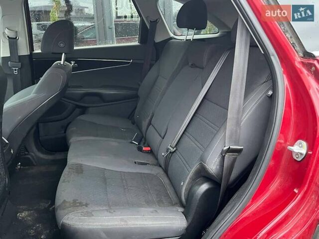 Красный Киа Соренто, объемом двигателя 2.4 л и пробегом 169 тыс. км за 9500 $, фото 22 на Automoto.ua