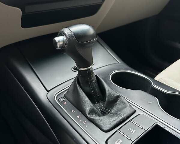 Красный Киа Соренто, объемом двигателя 3.34 л и пробегом 87 тыс. км за 16500 $, фото 30 на Automoto.ua