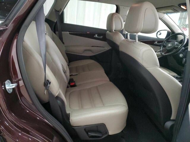 Красный Киа Соренто, объемом двигателя 2.4 л и пробегом 120 тыс. км за 10500 $, фото 9 на Automoto.ua