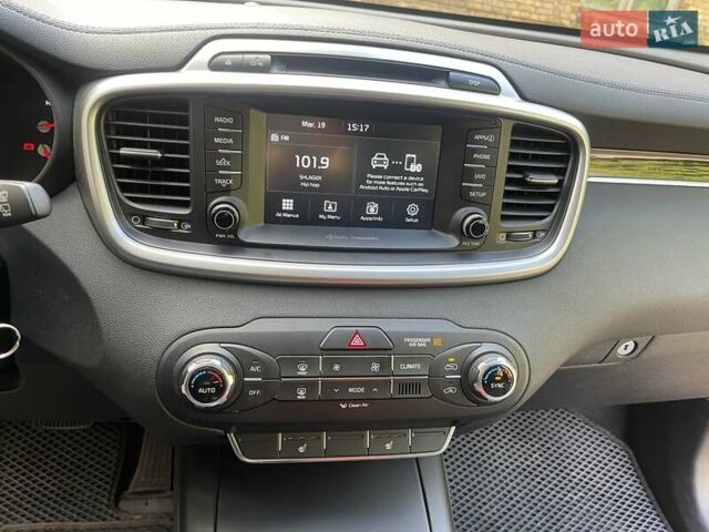 Червоний Кіа Соренто, об'ємом двигуна 2.36 л та пробігом 45 тис. км за 22000 $, фото 9 на Automoto.ua