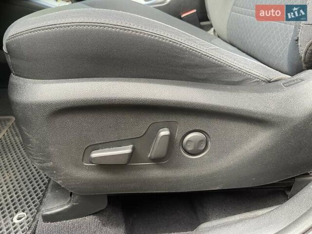 Червоний Кіа Соренто, об'ємом двигуна 2.36 л та пробігом 45 тис. км за 22000 $, фото 21 на Automoto.ua