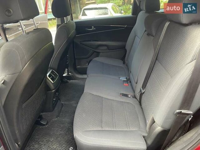 Червоний Кіа Соренто, об'ємом двигуна 2.36 л та пробігом 45 тис. км за 22000 $, фото 17 на Automoto.ua