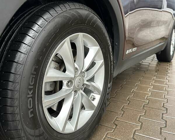 Красный Киа Соренто, объемом двигателя 3.34 л и пробегом 87 тыс. км за 16500 $, фото 16 на Automoto.ua