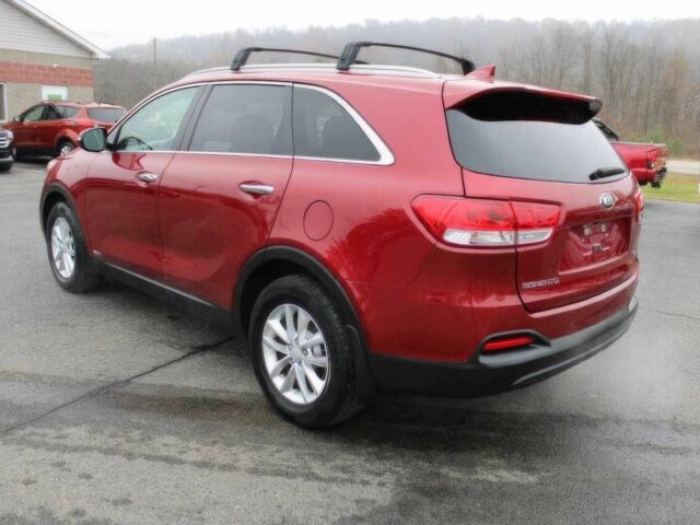 Красный Киа Соренто, объемом двигателя 2.4 л и пробегом 59 тыс. км за 6400 $, фото 5 на Automoto.ua