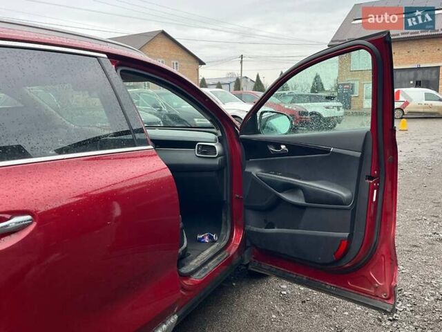 Красный Киа Соренто, объемом двигателя 2.4 л и пробегом 169 тыс. км за 9500 $, фото 19 на Automoto.ua