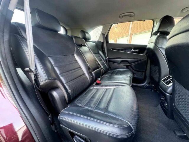 Красный Киа Соренто, объемом двигателя 2 л и пробегом 62 тыс. км за 11200 $, фото 10 на Automoto.ua