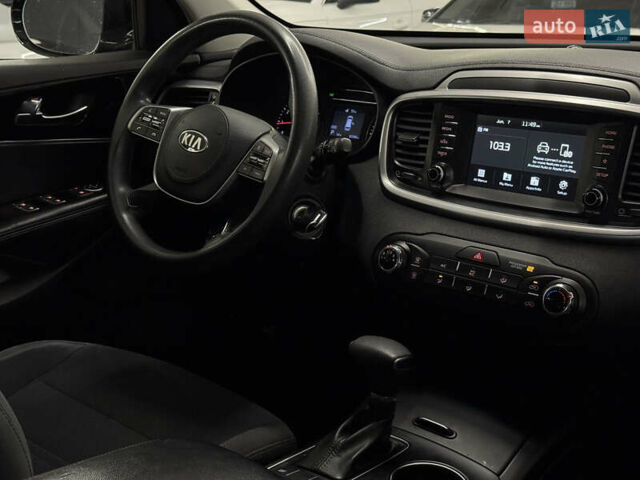 Красный Киа Соренто, объемом двигателя 2.36 л и пробегом 96 тыс. км за 17999 $, фото 22 на Automoto.ua