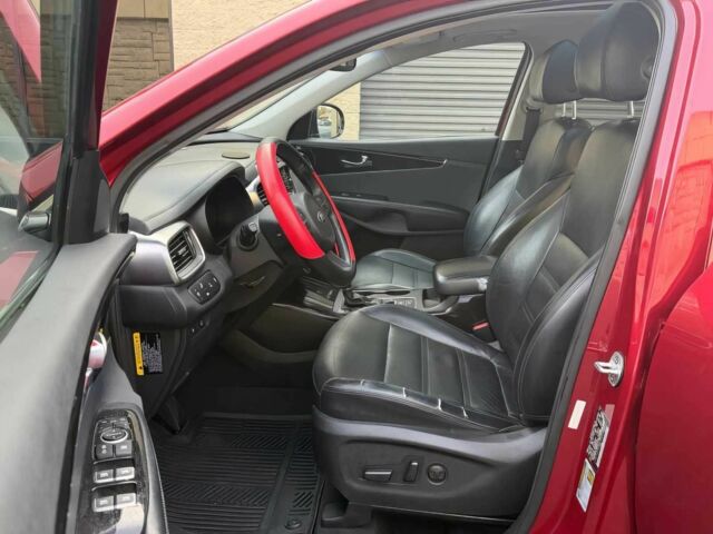 Червоний Кіа Соренто, об'ємом двигуна 2 л та пробігом 38 тис. км за 10900 $, фото 8 на Automoto.ua