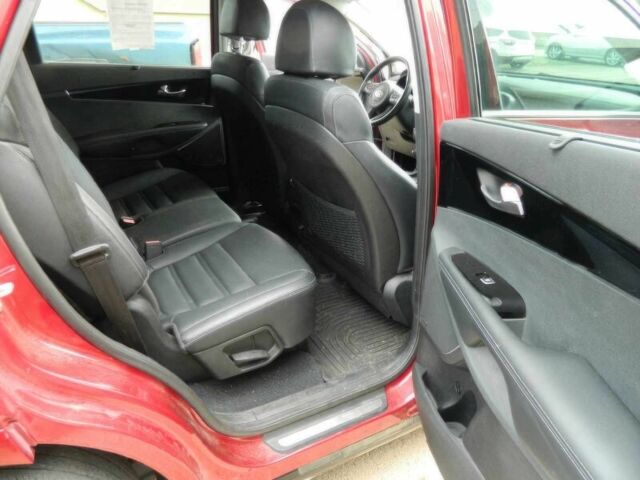 Червоний Кіа Соренто, об'ємом двигуна 3.3 л та пробігом 50 тис. км за 17100 $, фото 8 на Automoto.ua