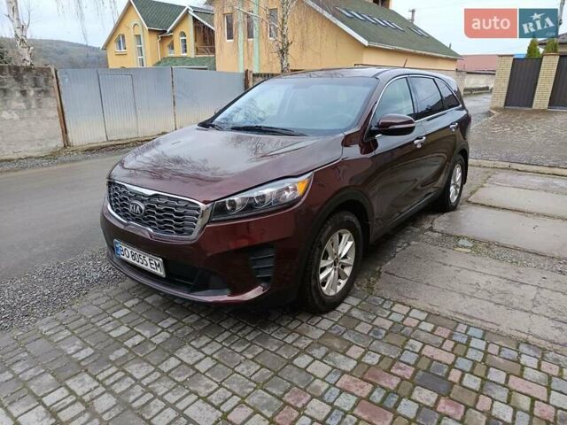 Красный Киа Соренто, объемом двигателя 2.36 л и пробегом 143 тыс. км за 16950 $, фото 1 на Automoto.ua