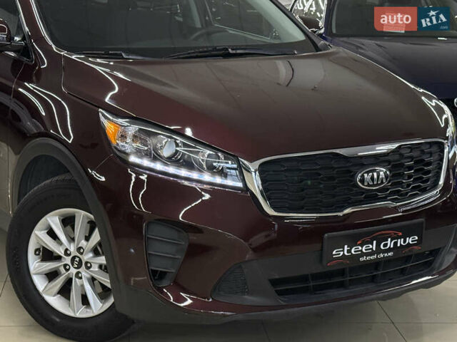 Красный Киа Соренто, объемом двигателя 2.36 л и пробегом 96 тыс. км за 17999 $, фото 4 на Automoto.ua