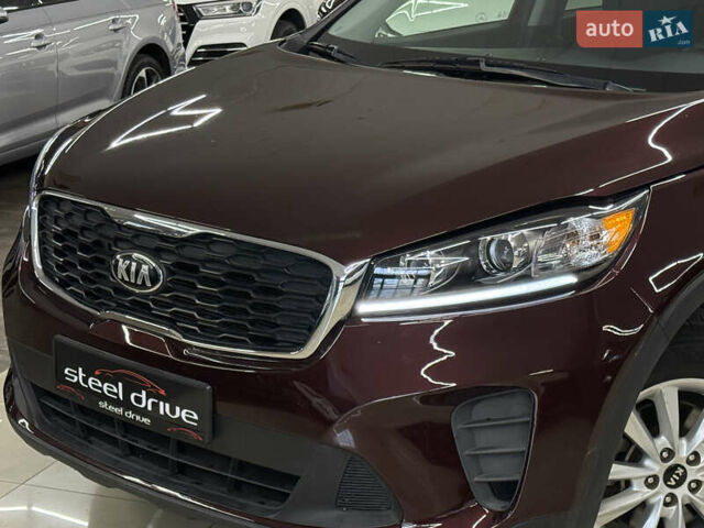 Красный Киа Соренто, объемом двигателя 2.36 л и пробегом 96 тыс. км за 17999 $, фото 1 на Automoto.ua