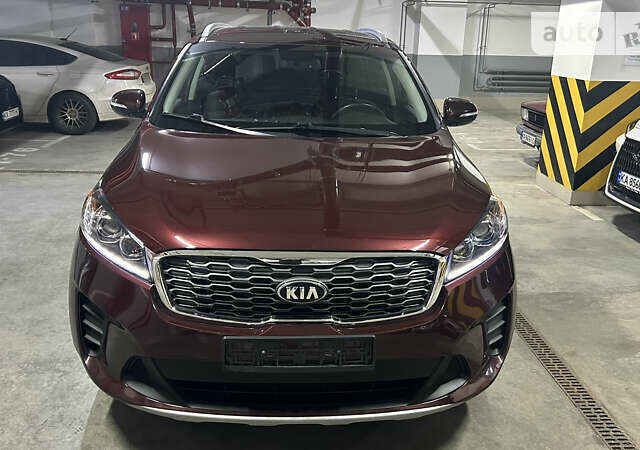 Красный Киа Соренто, объемом двигателя 2.36 л и пробегом 99 тыс. км за 18900 $, фото 4 на Automoto.ua