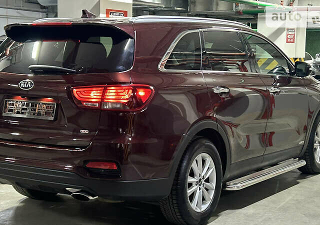 Красный Киа Соренто, объемом двигателя 2.36 л и пробегом 99 тыс. км за 18900 $, фото 25 на Automoto.ua