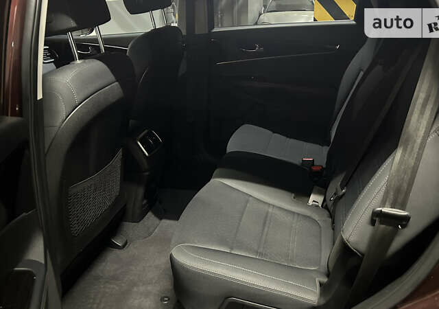 Красный Киа Соренто, объемом двигателя 2.36 л и пробегом 99 тыс. км за 18900 $, фото 63 на Automoto.ua