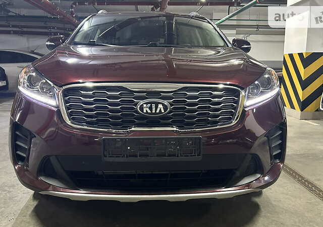 Красный Киа Соренто, объемом двигателя 2.36 л и пробегом 99 тыс. км за 18900 $, фото 3 на Automoto.ua