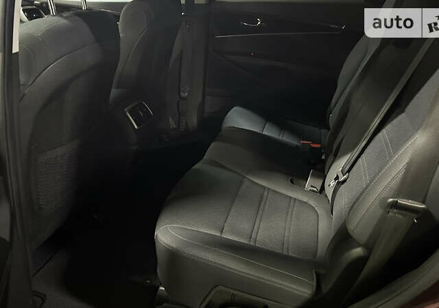 Красный Киа Соренто, объемом двигателя 2.36 л и пробегом 99 тыс. км за 18900 $, фото 55 на Automoto.ua