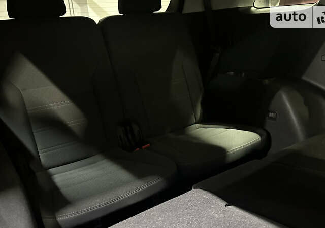 Красный Киа Соренто, объемом двигателя 2.36 л и пробегом 99 тыс. км за 18900 $, фото 67 на Automoto.ua