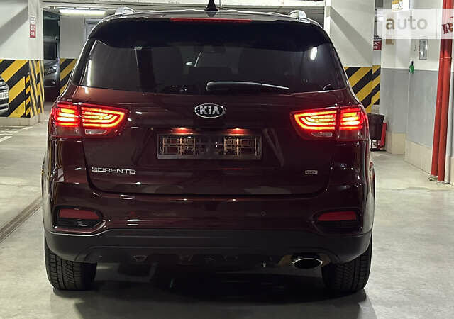 Красный Киа Соренто, объемом двигателя 2.36 л и пробегом 99 тыс. км за 18900 $, фото 23 на Automoto.ua