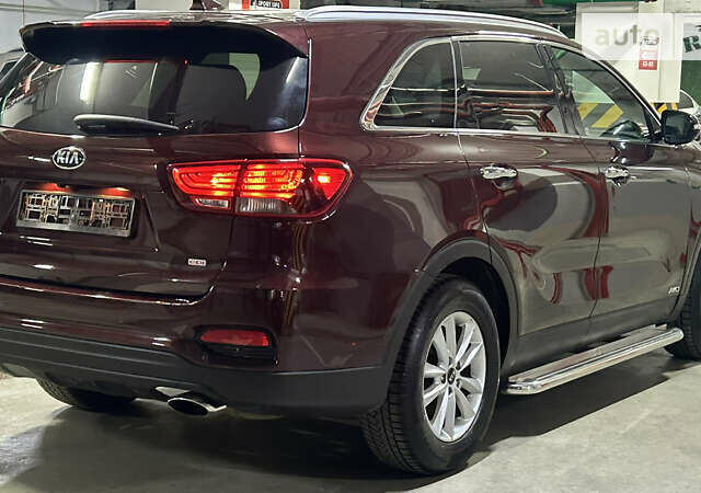 Красный Киа Соренто, объемом двигателя 2.36 л и пробегом 99 тыс. км за 18900 $, фото 26 на Automoto.ua